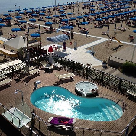 Hotel Baia Rimini Kültér fotó